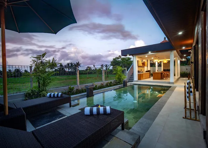 Mikha Villa