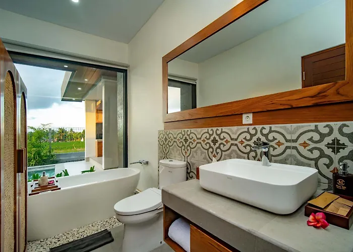 Mikha * Ubud