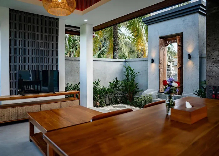 Villa Mikha *